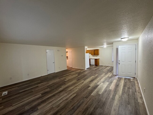 Building Photo - 306 S 20th St