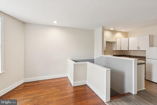 Building Photo - 918 E Passyunk Ave
