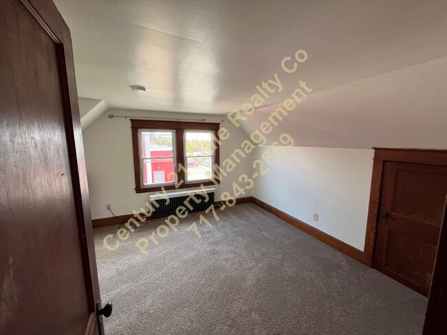 Building Photo - 3 BR Cape Cod in Eastern School District R...