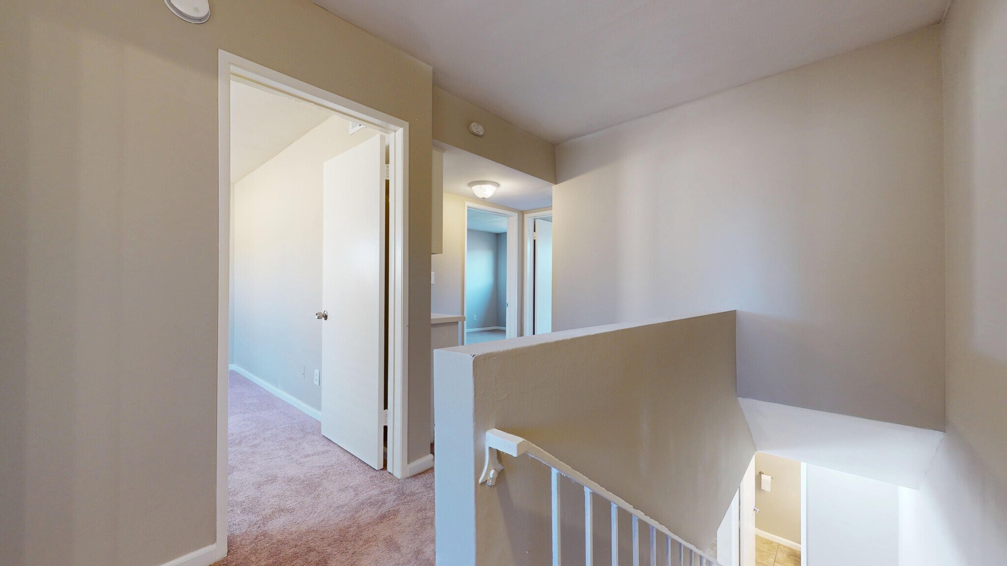 Building Photo - 20251 Cohasset St