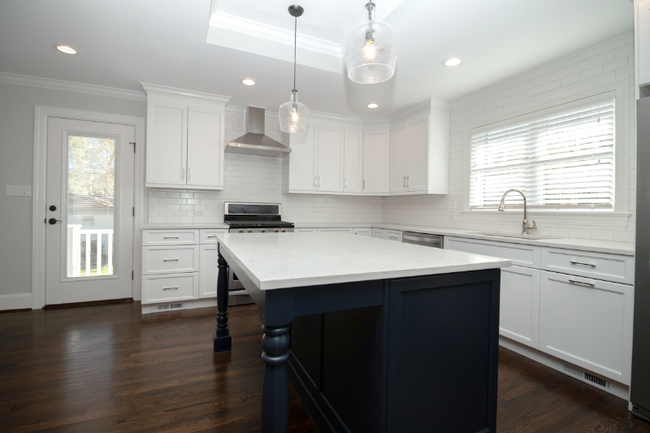 Building Photo - 5329 Seacroft Rd