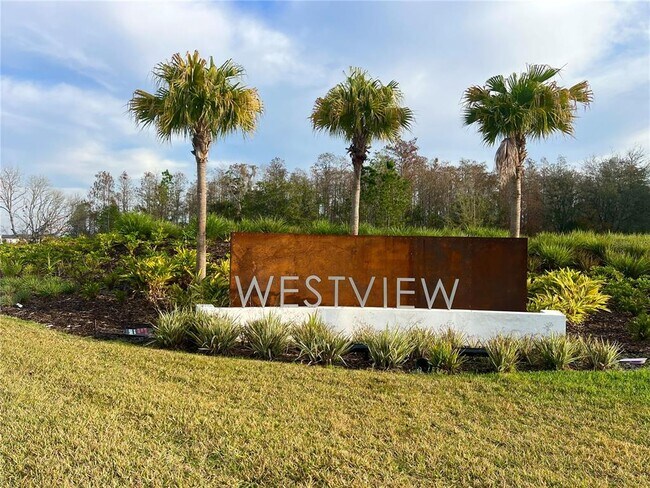 Building Photo - 2008 Viewfinder St