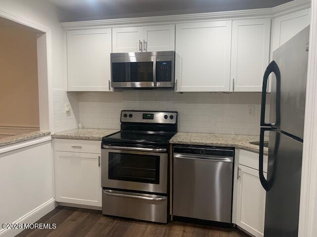 Building Photo - 130 Amberly Dr