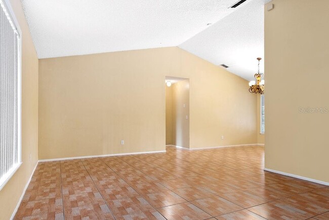 Building Photo - 1465 Eden Dr