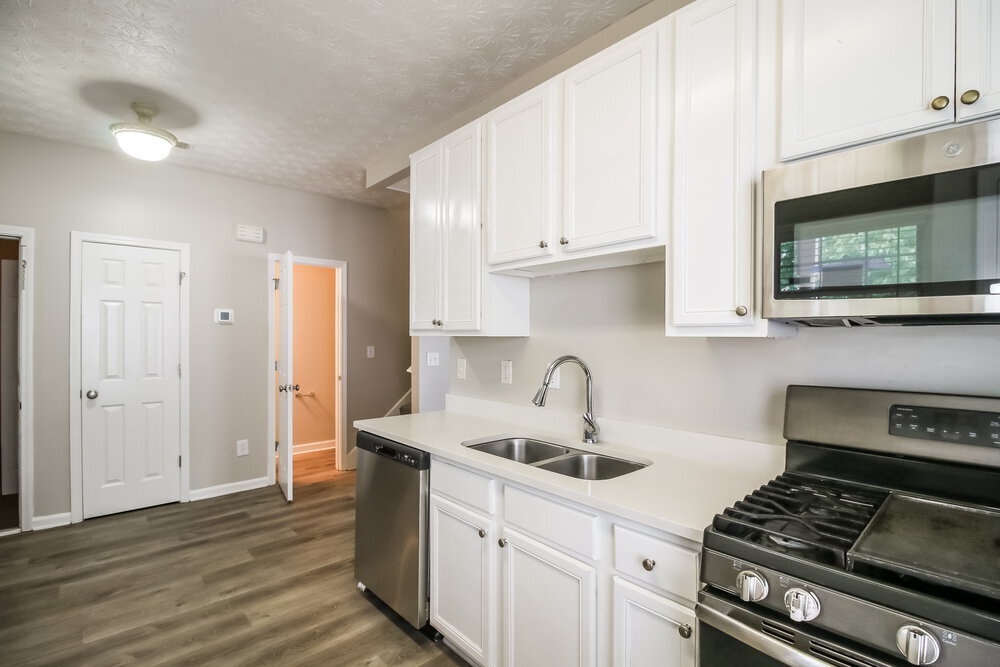 Building Photo - 7567 Winderemere Park
