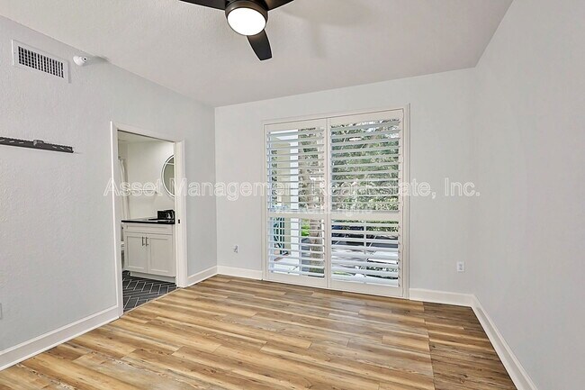 Building Photo - 4801 Osprey Dr S