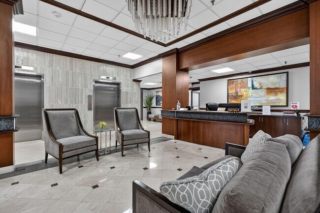 Building Photo - 3400 N Ocean Dr