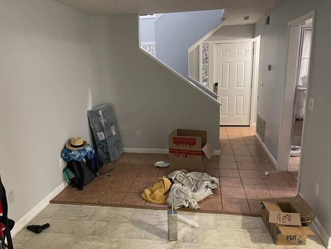 Building Photo - 3359 Columbia Trce