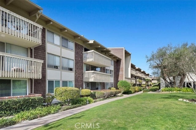 Building Photo - 6542 Ocean Crest Dr