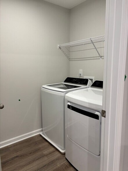 Building Photo - 111 Brandon Ridge