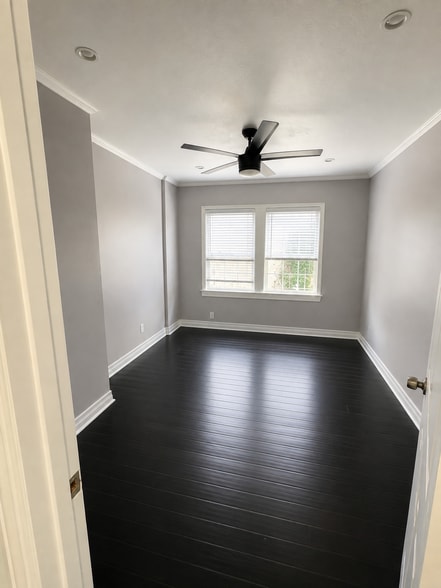 1st bedroom - 1114 W 57th St