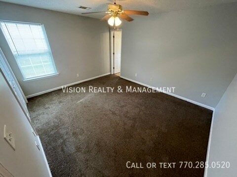Building Photo - 124 Pin Oak Trail