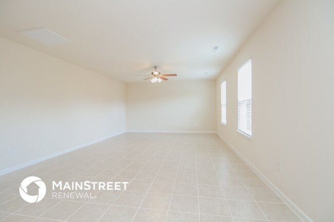 Building Photo - 3309 Marichal Dr