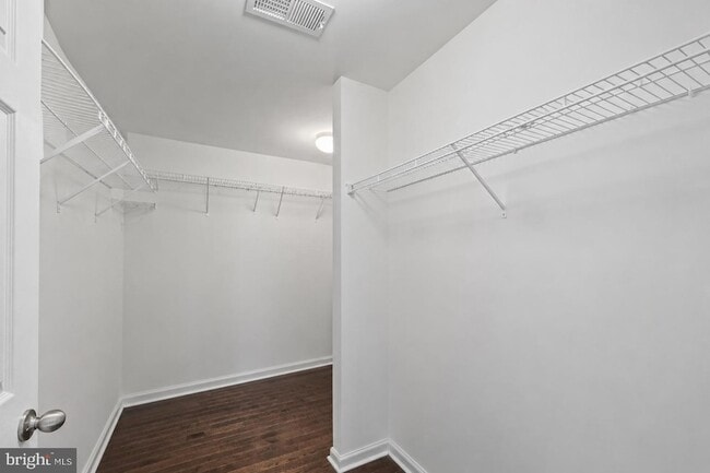 Building Photo - 16355 Boatswain Cir