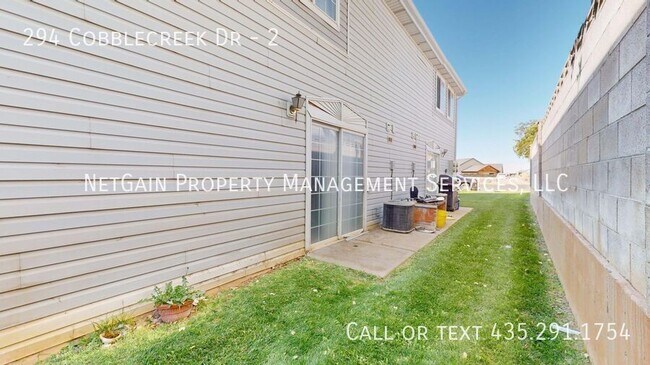 Building Photo - 294 E Cobblecreek Dr