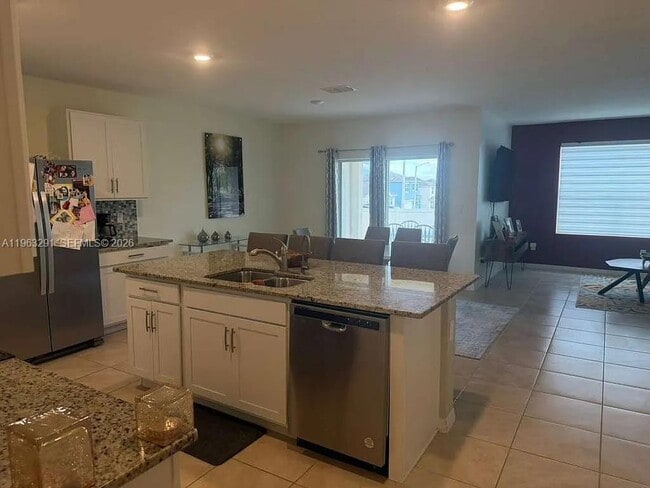 Building Photo - 1747 Buckeye Rd