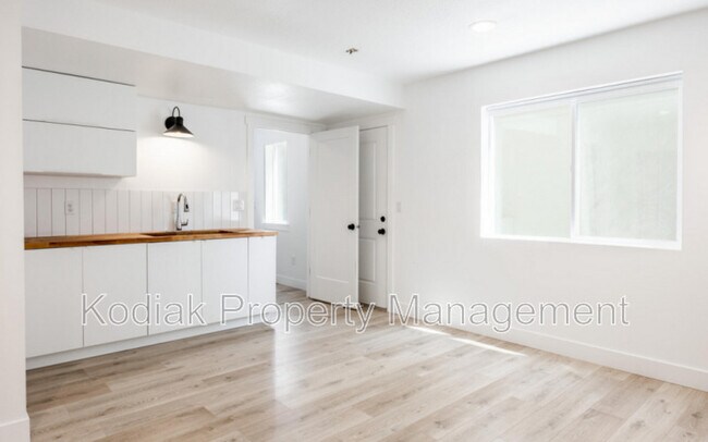 Building Photo - 5257 Copeland Dr