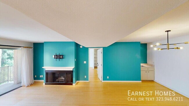 Building Photo - 14850 Hesby St