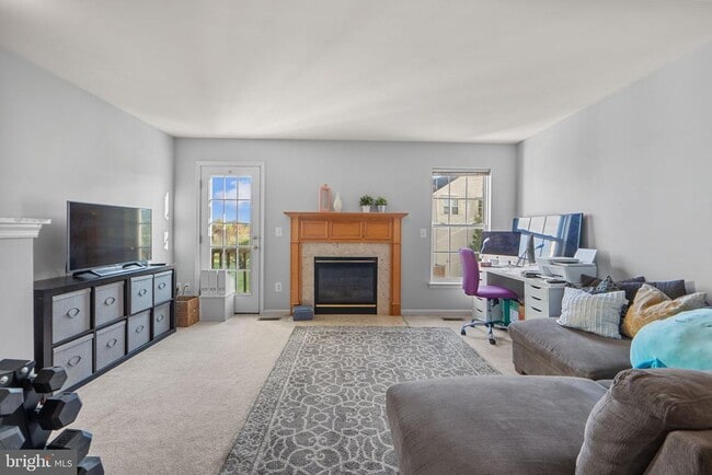 Building Photo - 44481 Watertown Terrace