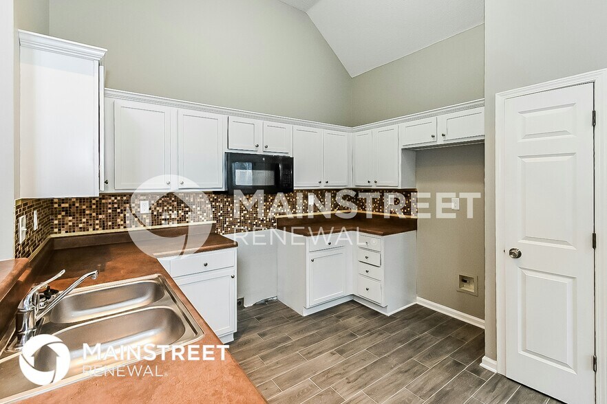 Building Photo - 4847 Saddlehorn Cove