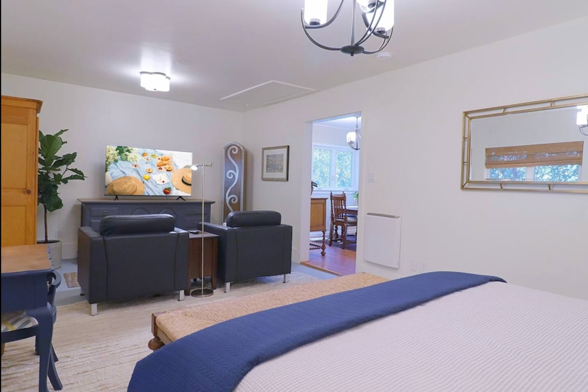 Building Photo - 1596 Ronne Dr