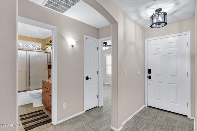 Building Photo - 4374 S Mariposa Dr
