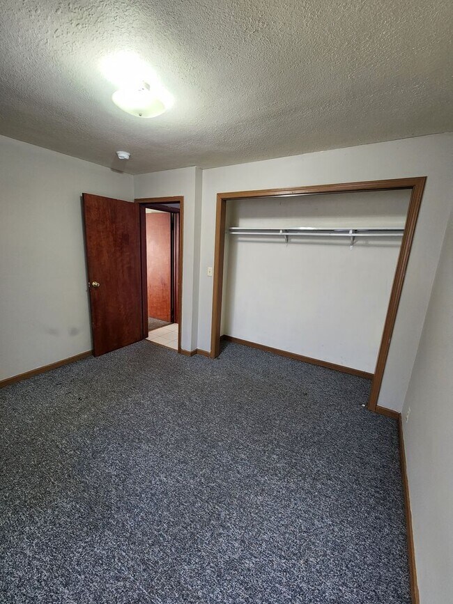 Building Photo - 1718 12th St