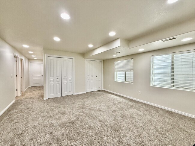 Building Photo - 10753 Topview Rd