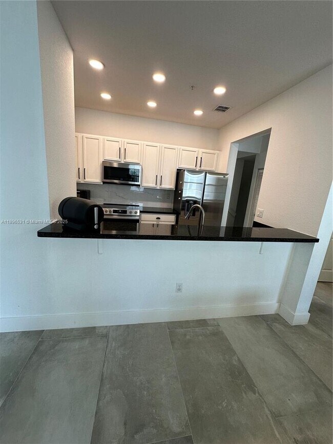 Building Photo - 2662 SW 118 Rd