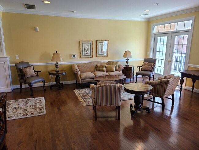 Club Rm - 8535 Veterans Hwy