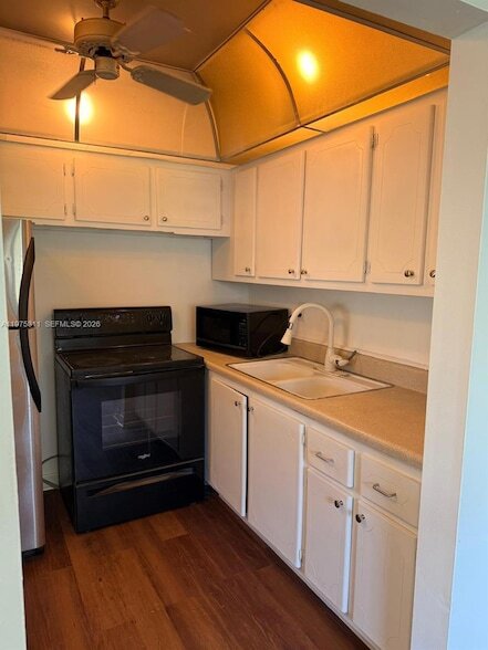 Building Photo - 104 Easthampton E