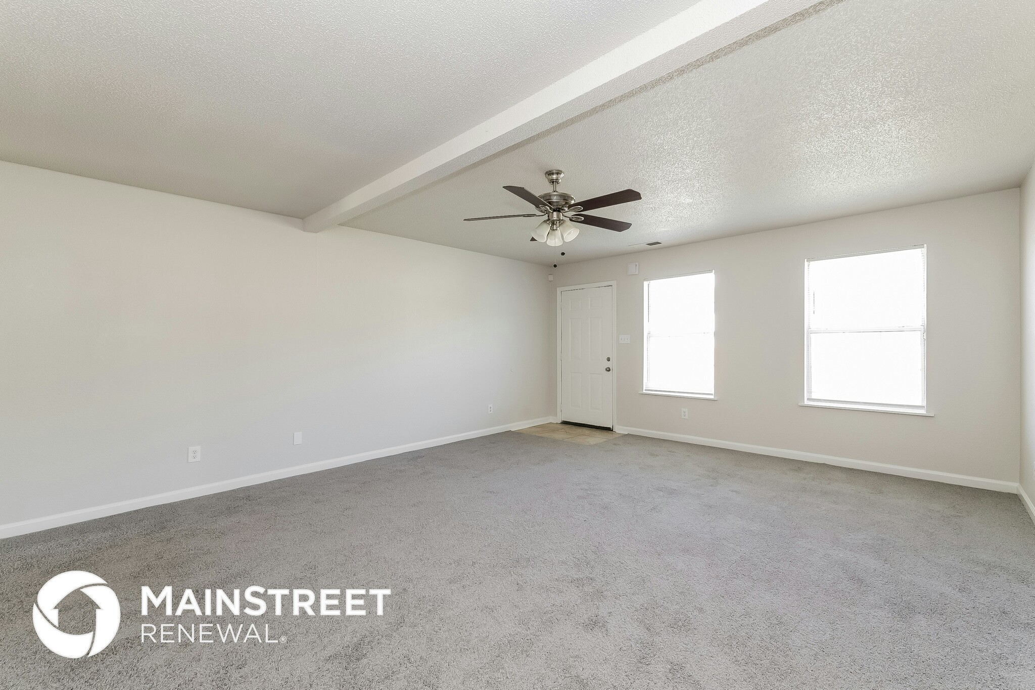 Building Photo - 4659 Royal View Dr