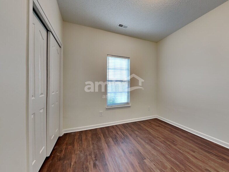 Building Photo - 13513 Michael Lynn Rd
