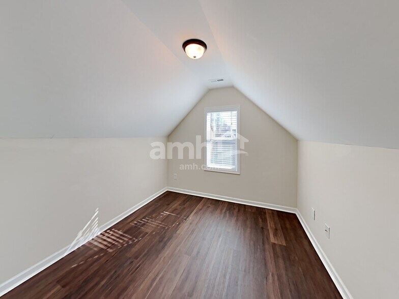 Building Photo - 228 Lanier Pl