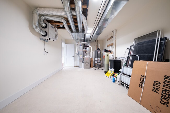 Building Photo - 26391 Preserve Dr