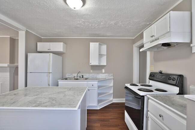 Building Photo - 2611 Beulah Rd