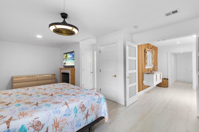 Building Photo - 5516 Colbright Rd