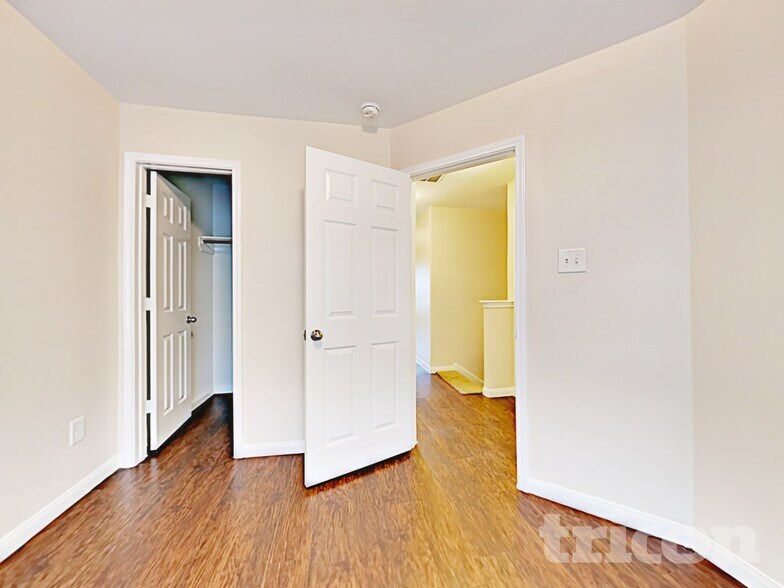 Building Photo - 21407 Jamals Way