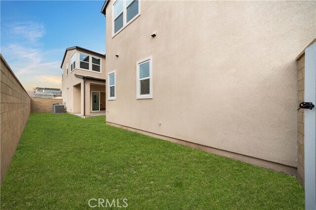 Building Photo - 580 Mulligan