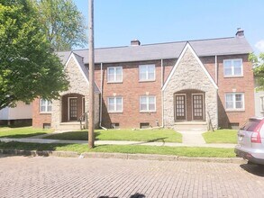Building Photo - 230-232 W Pacemont
