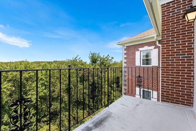 Building Photo - 50 Freedom Hollow