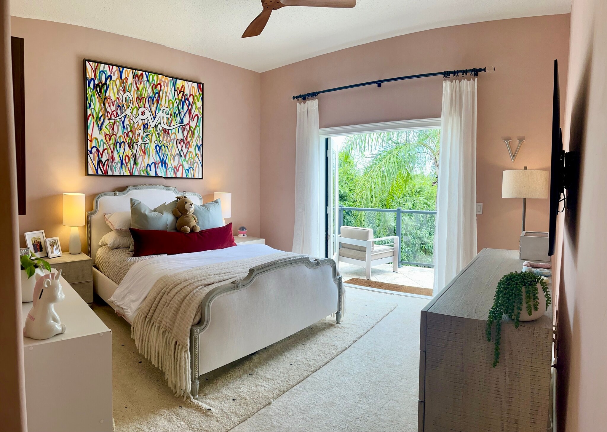 Bedroom Suit 2 - 1224 Alexandra Ct