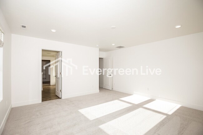 Building Photo - 14359 Ripples Dr