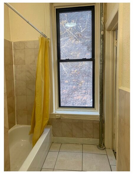 Building Photo - 4 Washington Ter