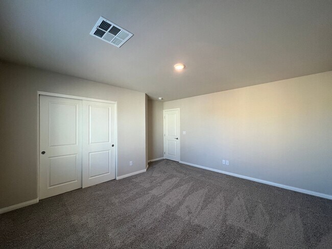 Building Photo - Tenaya Hacienda