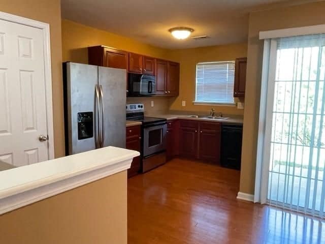 Building Photo - 708 Crestwell Cir
