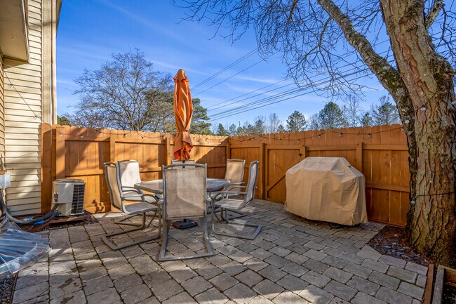Building Photo - 677 Slate Hollow Ct
