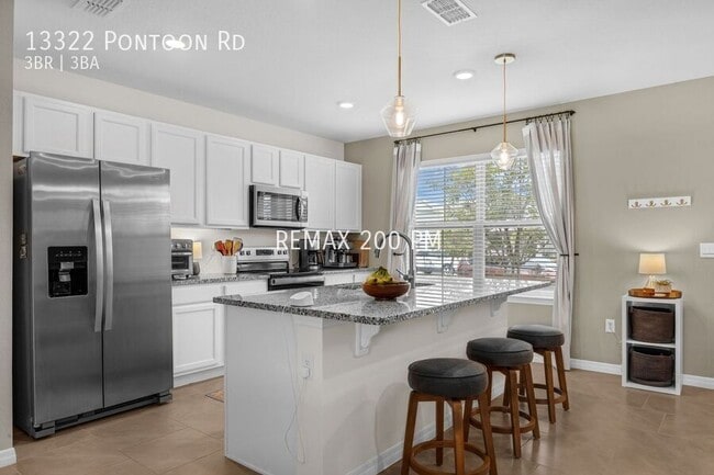 Building Photo - 13322 Pontoon Rd