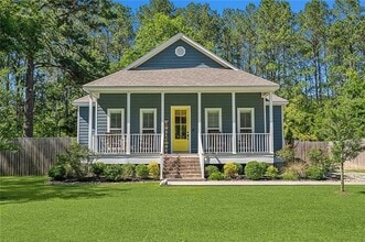 Building Photo - 12099 Jones Rd
