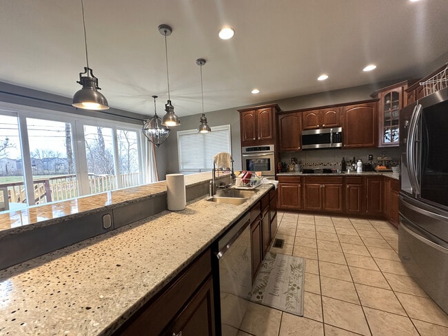 Building Photo - 2424 Calendula Rd